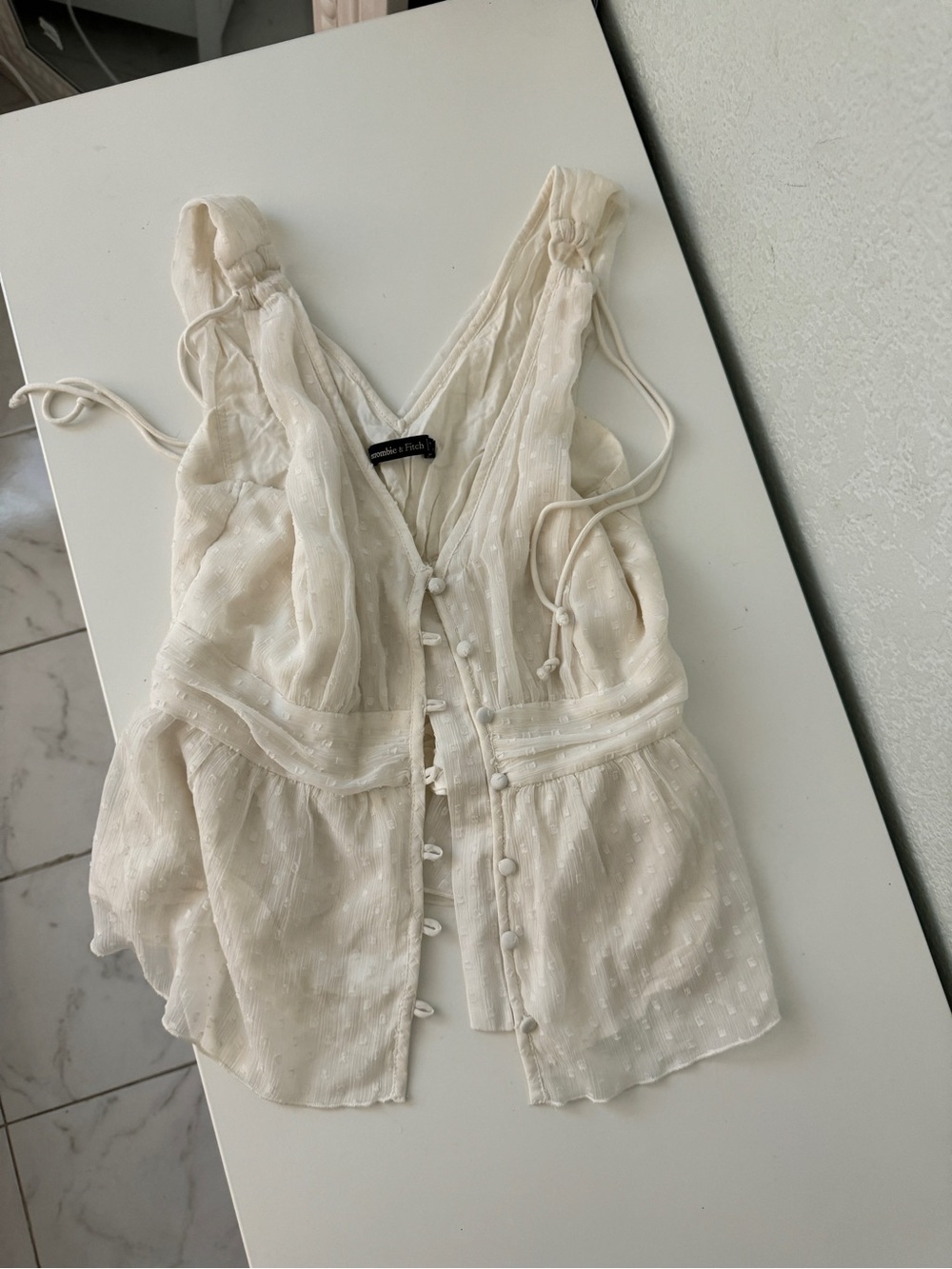 Abercrombie & Fitch Cream Textured Button-Front Tank